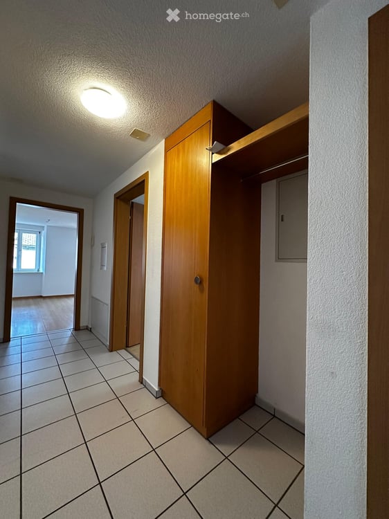 Nachmieter gesucht – Schöne 4.5-Zimmer-Wohnung in Riedern GL 16