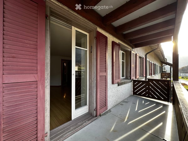 Nachmieter gesucht – Schöne 4.5-Zimmer-Wohnung in Riedern GL 7