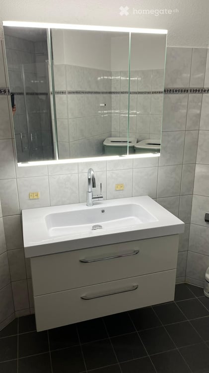 Nachmieter gesucht – Schöne 4.5-Zimmer-Wohnung in Riedern GL 20