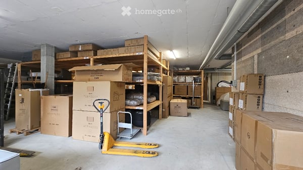 Moderne Bürofläche 496 m² zu kaufen inkl Lager 356m2 13