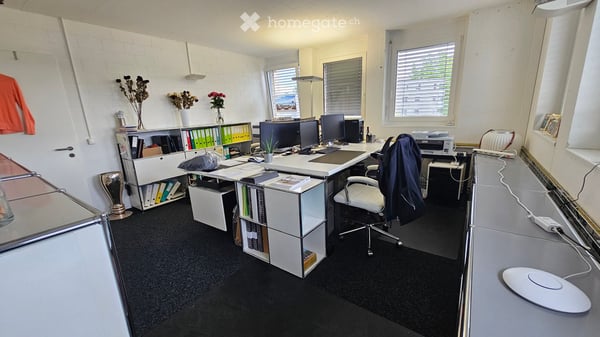 Moderne Bürofläche 496 m² zu kaufen inkl Lager 356m2 20