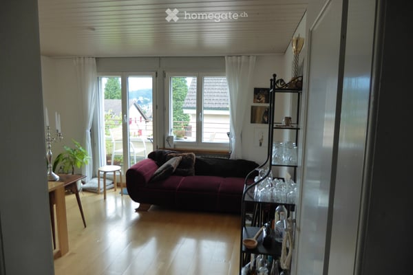 Charmante 3-Zimmer-Dachwohnung mit herrlicher Aussicht in Luzern 2
