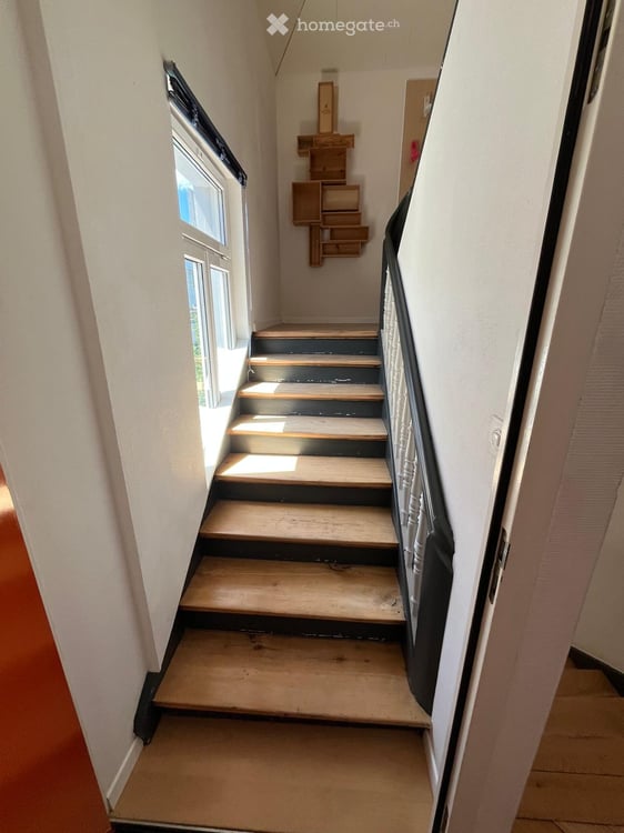 Charmante 2.5-Zimmer-Dachwohnung im Altbau – St. Gallen Stadtmitte 11