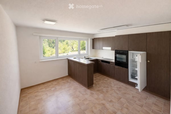 Zu verkaufen eine 6½ Zimmer Duplex Haushälfte mit schöner Bergsicht 8