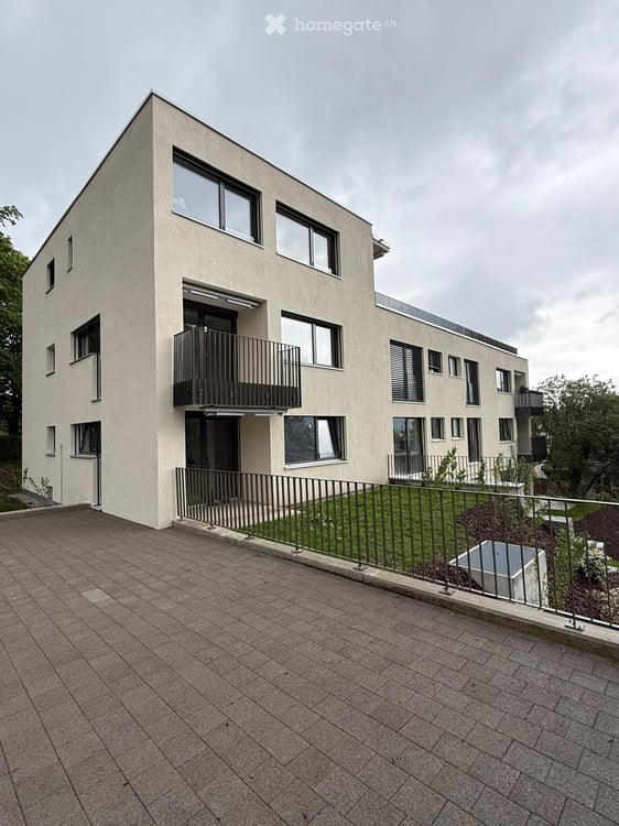 Flexibel wohnen auf 134 m², frisch sanierte 4.5-Zimmer-Wohnung mit möglichkeit für separater Wohnung 11