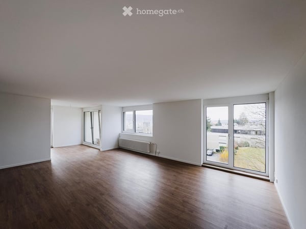Flexibel wohnen auf 134 m², frisch sanierte 4.5-Zimmer-Wohnung mit möglichkeit für separater Wohnung 2