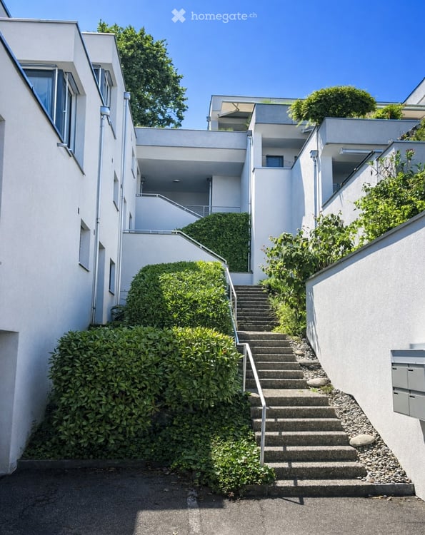 Exklusive 3.5-Zimmer-Terrassenwohnung mit Seeblick in Kilchberg 2
