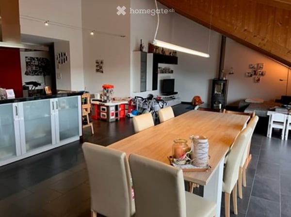 Charmante 4.5-Zimmer-Dachwohnung mit Kamin und Balkon in Kriessern 6