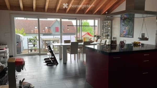 Charmante 4.5-Zimmer-Dachwohnung mit Kamin und Balkon in Kriessern 11