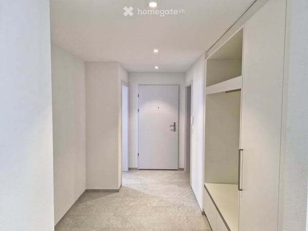 Moderne 4.5-Zimmer-Neubauwohnung mit Balkon und schöner Aussicht in Gampelen 4