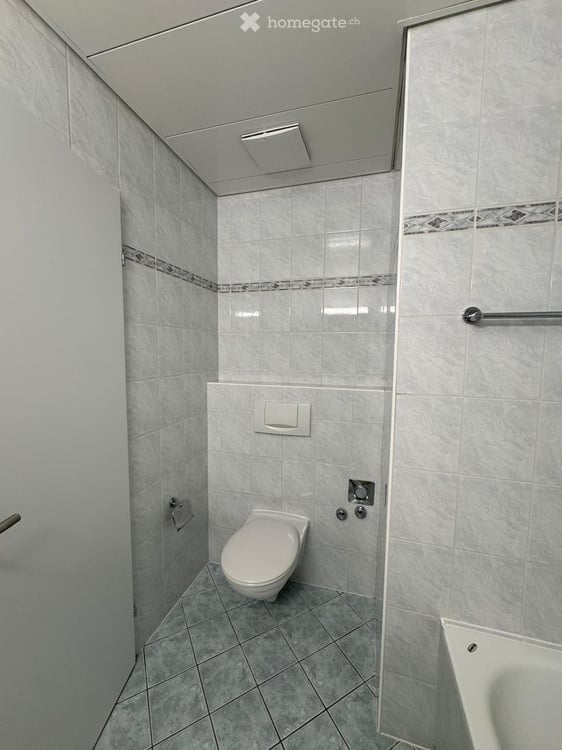 Luminoso appartamento di 4.5 locali con balcone e vista panoramica a Giubiasco 18