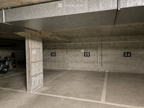 Places souterraine à Genève / Champel 4