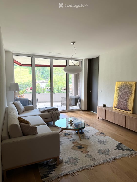 Modern 3.5-Room Apartment in Zürich 1