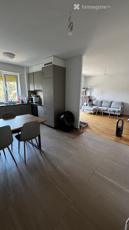 Appartement lumineux de 2.5 pièces avec balcon à Chavannes-près-Renens 3