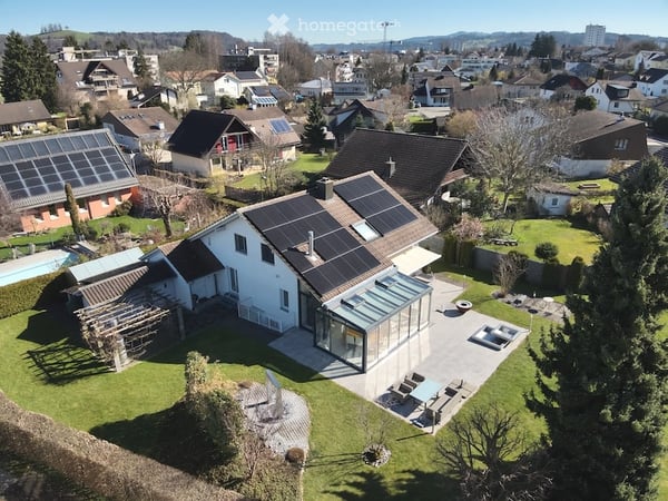 Wohnen wo andere Ferien machen - wunderschönes und grosses Einfamilienhaus in Niederuzwil 3