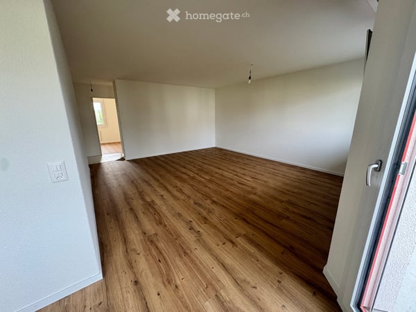 Neue 3 1/2 Zimmer-Wohnung inkl. Garage 6