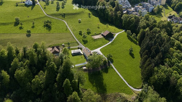 Ein Bauernhof als Zuhause – 40'000 m² Natur, Pool, Sauna & Pferdestall 33