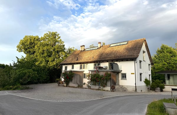 Ein Bauernhof als Zuhause – 40'000 m² Natur, Pool, Sauna & Pferdestall 18