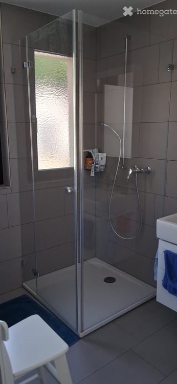 Möbliertes 1-Zimmer in Rüti ZH – modern und mit eigenem Bad 3