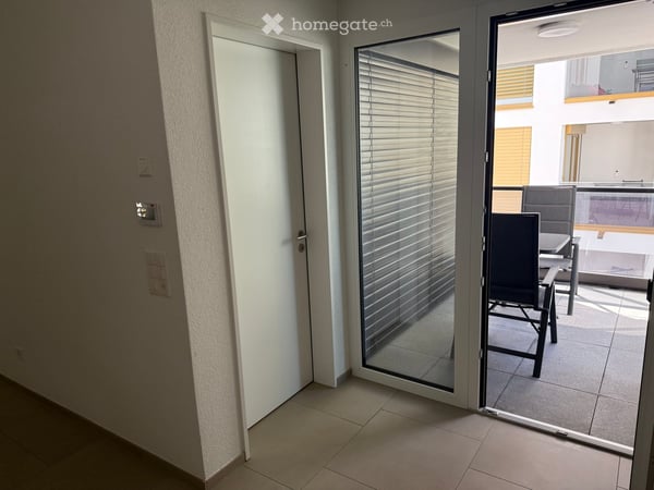 Helle, moderne 2.5-Zimmer-Terrassenwohnung im 4. OG mit guter ÖV-Anbindung (ab 1. September 2026) 4