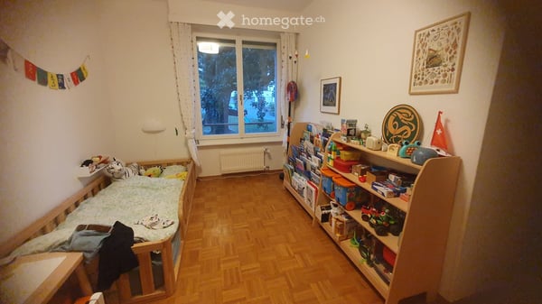 Appartement de 5.5 pièces avec balcons et vue dans le quartier du Signal de Sauvabelin à Lausanne 5