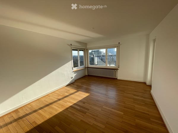 4.5-Zimmer-Wohnung mit 2 Balkonen, Panoramablick und idealer Lage an der Limmat 4