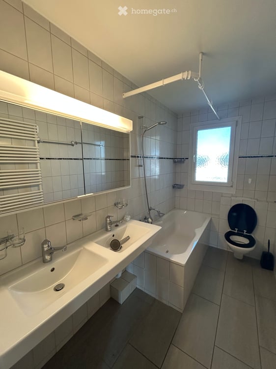 3 Privatzimmer im Herzen von Basel. Sofort verfügbar/ 3 Private Rooms 3
