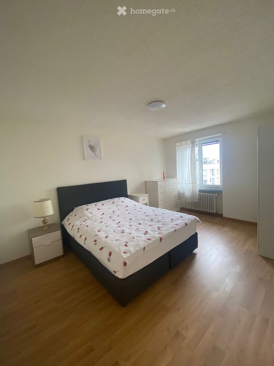 3 Privatzimmer im Herzen von Basel. Sofort verfügbar/ 3 Private Rooms 2