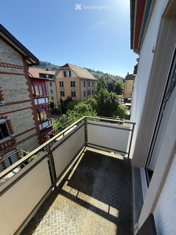 Jugendstilvilla / Charmante 4.5-Zimmer-Wohnung im beliebten Quartier Inneres Lind 13