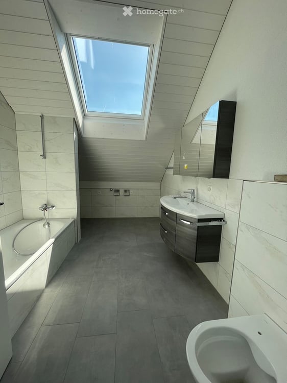 Helle & ruhige 4.5-Duplex-Wohnung 7