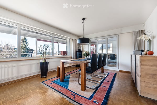 Ein Zuhause mit viel Platz, Charme und einem grosszügigen Garten 10