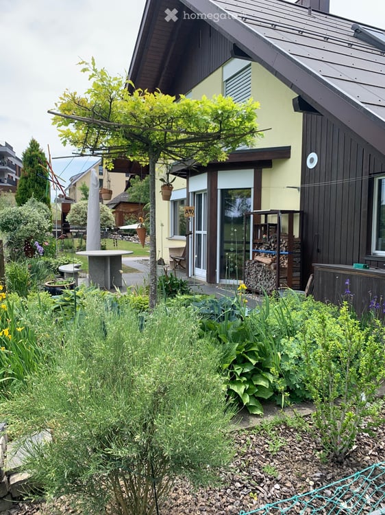 Charmantes Einfamilienhaus mit traumhaftem Garten in Reitnau 4