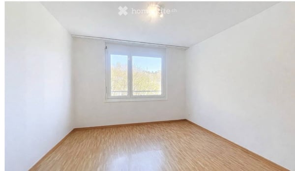 APPARTEMENT D’EXCEPTION AVEC VUE PANORAMIQUE SUR LE LAC ET LES ALPES 9
