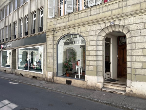 Arcade à Nyon 5