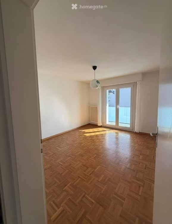 Appartement lumineux à St-Sulpice: 2240.- chf charges et parking compris 2