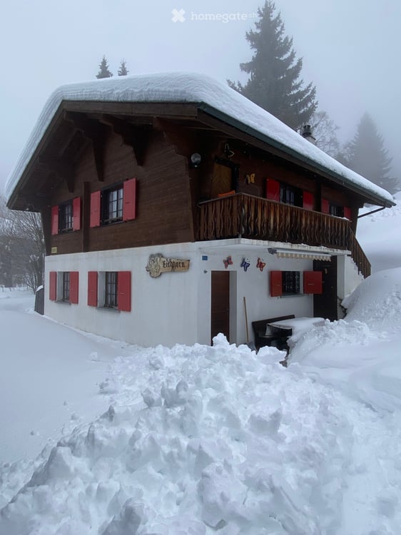Möblierte 4.5-Zimmer-Wohnung mit Bergblick in Bürchen 3