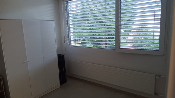 Wohnung in modernem Gebäude nahe Altstetten / Apartment in modern building near Altstetten 4