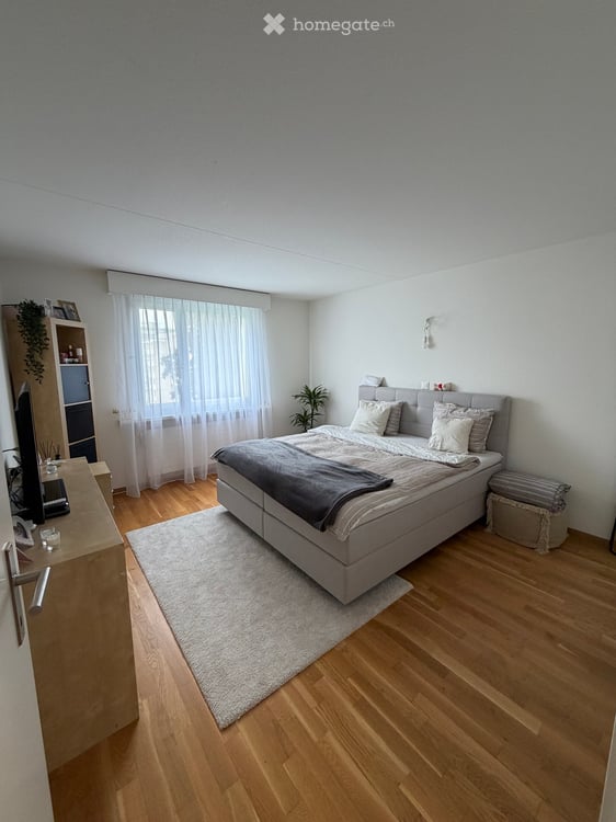 Helle 3.5-Zimmer-Wohnung mit Balkon in Horgen 2