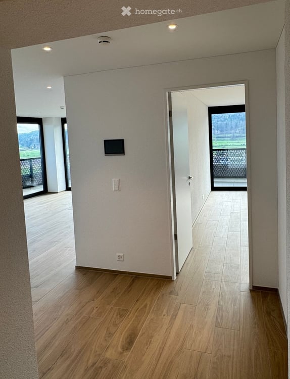 Luxuriöse 2.5-Zimmer-Wohnung mit Alpenpanorama und Eigentumsstandard 6