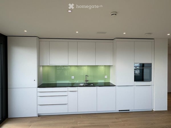 Luxuriöse 2.5-Zimmer-Wohnung mit Alpenpanorama und Eigentumsstandard 3