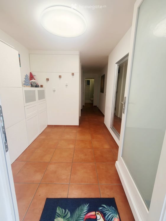 Modernes 5.5/6.5 Zimmer-Reihenhaus in ruhiger Lage Allschwil /5.5-6.5 room row house with a garden 3