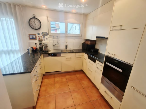 Modernes 5.5/6.5 Zimmer-Reihenhaus in ruhiger Lage Allschwil /5.5-6.5 room row house with a garden 7