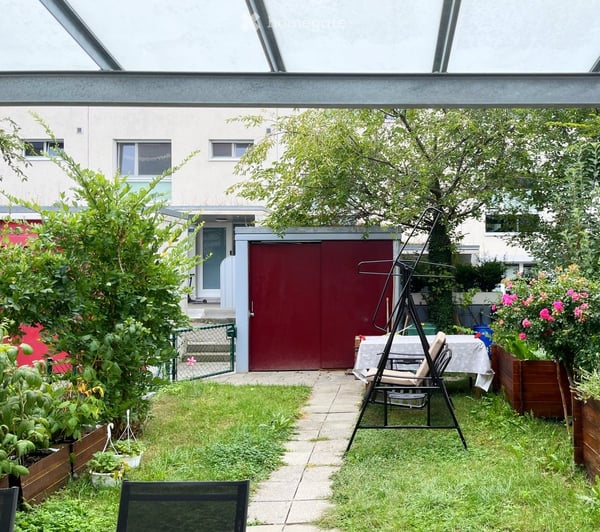 Modernes 5.5/6.5 Zimmer-Reihenhaus in ruhiger Lage Allschwil /5.5-6.5 room row house with a garden 13