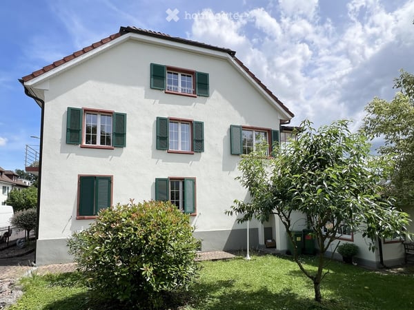 Charmantes Zweifamilienhaus an ruhiger Lage in Birsfelden 1