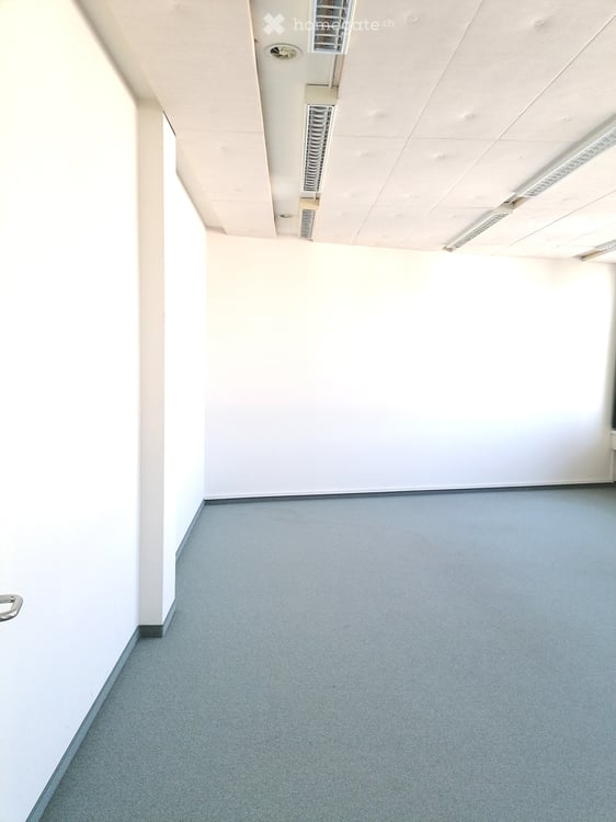 Attraktive Büro- oder Gewerbefläche mit Weitblick – 180 m² im obersten Geschoss 9