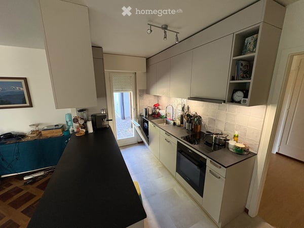 FOR RENT: Spacious 5-room garden apartment (138 m²) in a detached villa – Founex (VD) 7