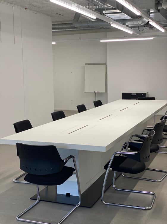 Eigenes Büro für 1 Tag pro Woche – 87 m² mit Konferenztisch & Küche 3
