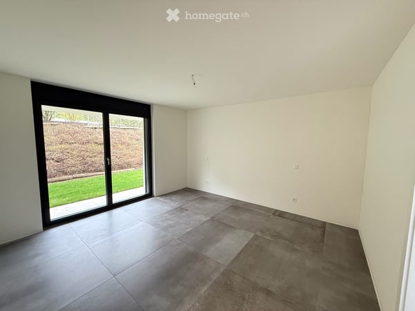 Appartamento moderno di 3.5 locali con grande terrazzo e giardino - in Collina d'oro 8