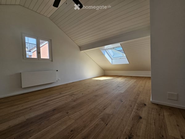 5.5-Zimmer-Dachmaisonette im Herzen von Hünenberg 4