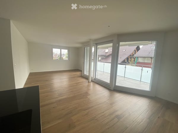 Helle 5.5-Zimmer-Wohnung in Grüningen 2